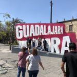 メキシコ名物、巨大地名看板！グアダラハラの看板はセントロの「Plaza de la Liberación 解放広場」に来て撮影を！